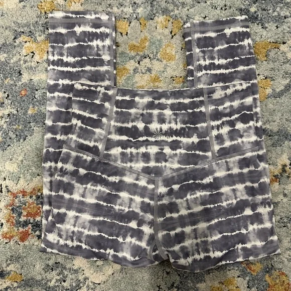 Athleta Gray and White Tie-Dye Leggings Size XSP - Picture 5 of 6